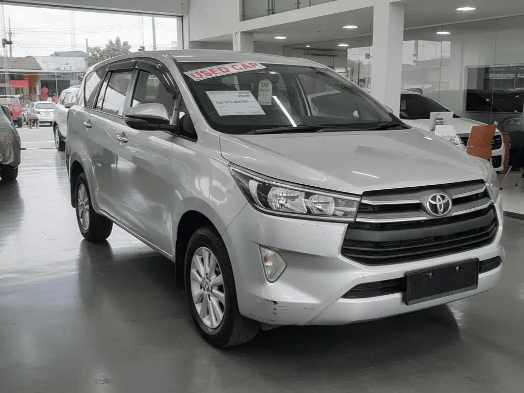 Beli Innova Bekas Murah di Tahun 2025? Cek Daftar Harga Disini!